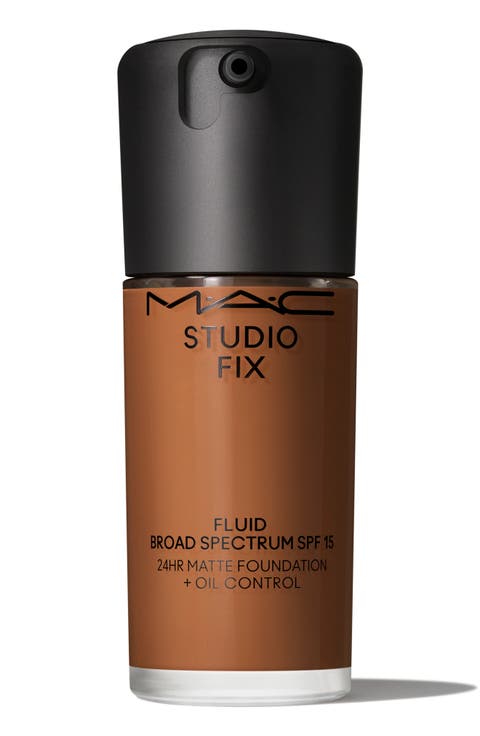 Studio Fix Fluid SPF 15 24HR Matte Foundation + Oil Control