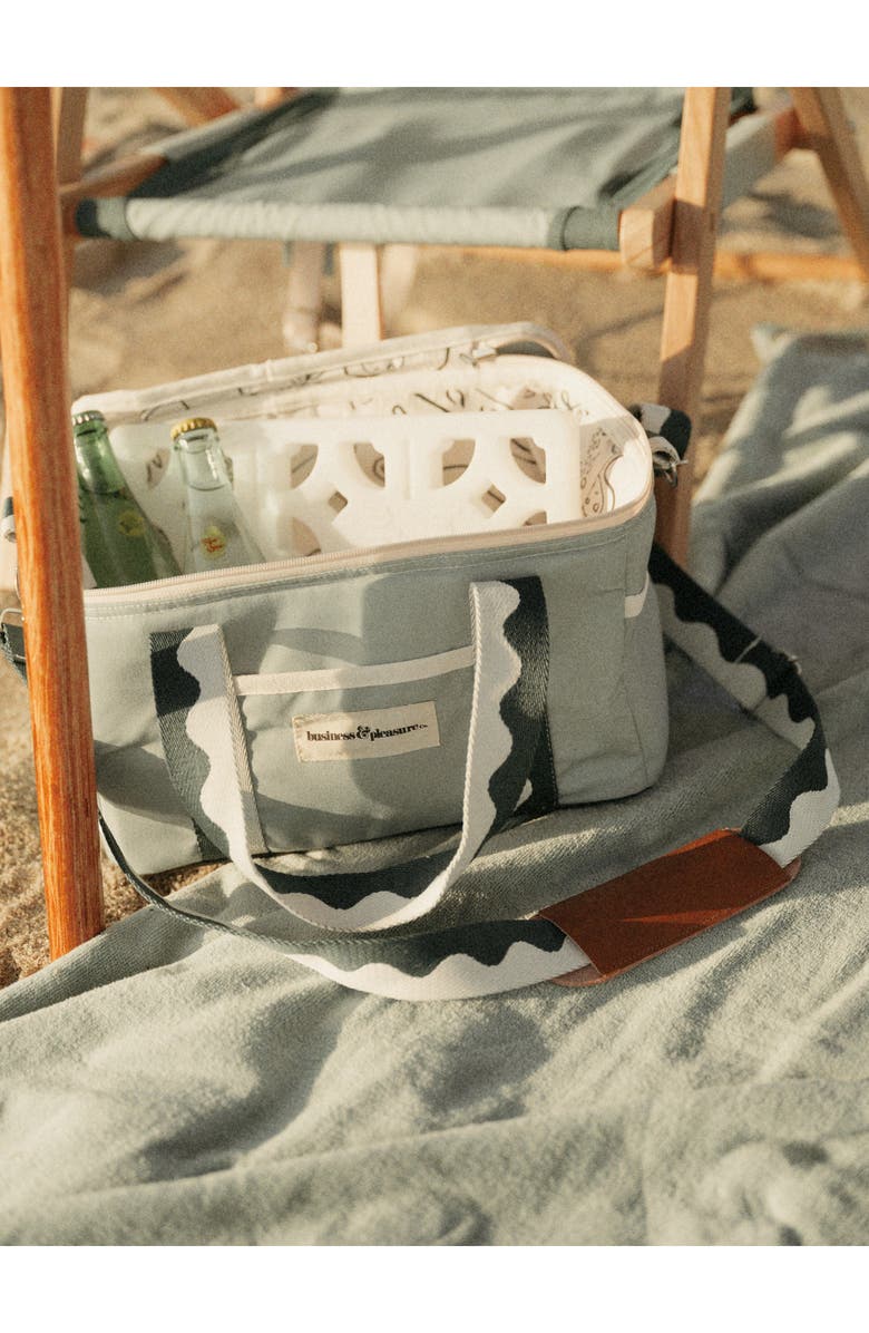 BUSINESS AND PLEASURE CO The Beach Towel, Alternate, color, 