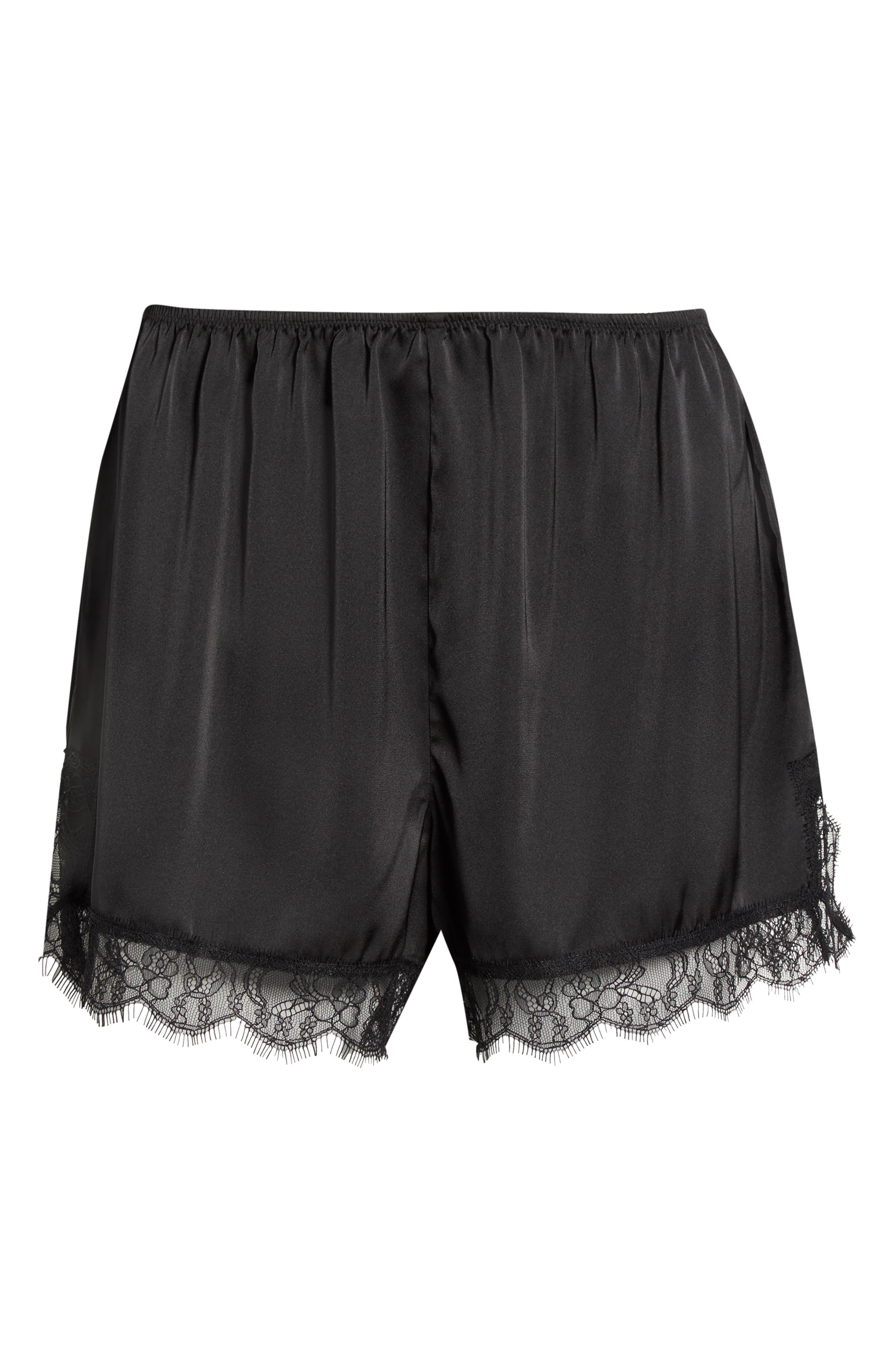 Nordstrom Scalloped Lace Trim Satin Tap Shorts (Women) | Nordstrom
