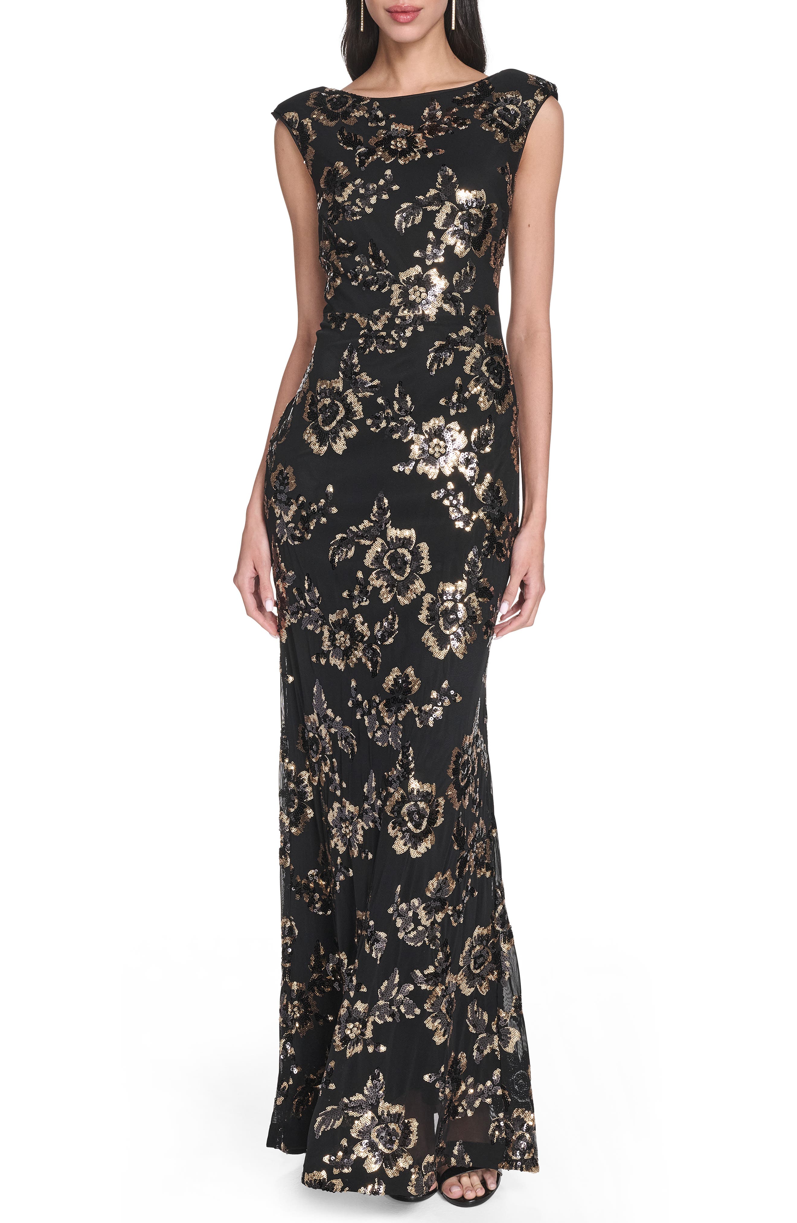 selected BLACK/ GOLD