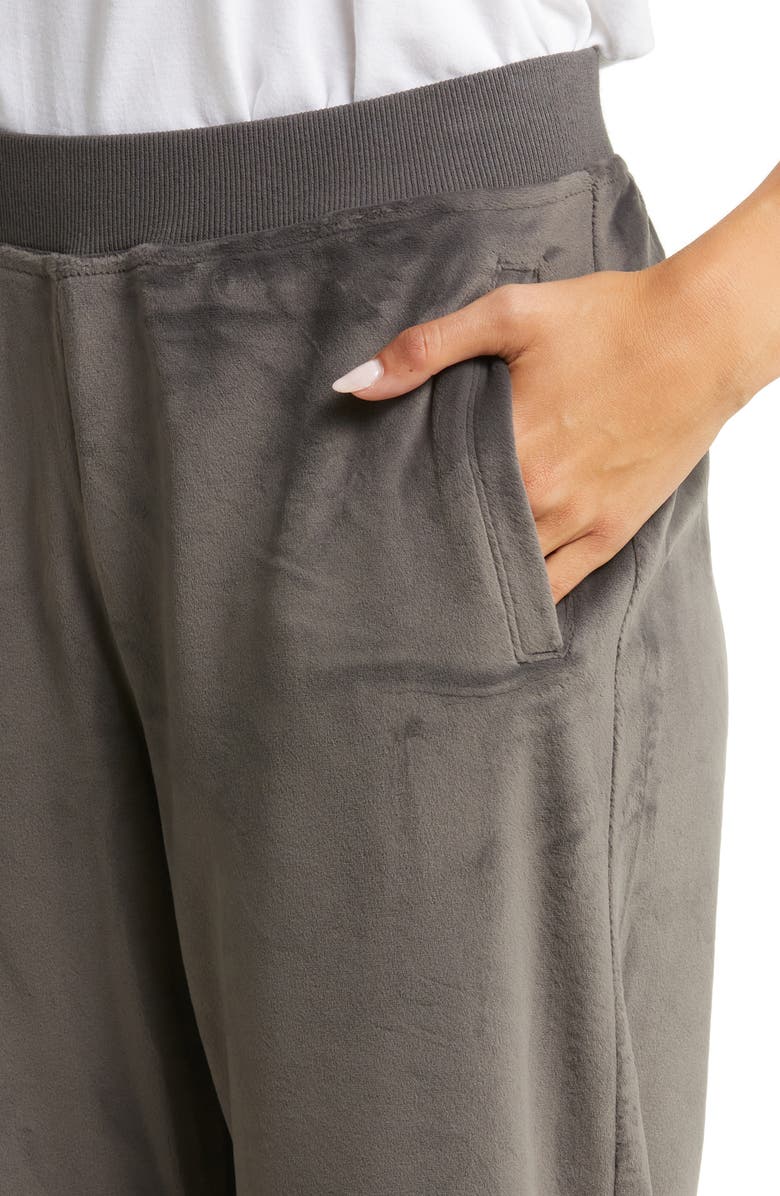 Barefoot Dreams<sup>®</sup> LuxeChic<sup>®</sup> Joggers, Alternate, color, 