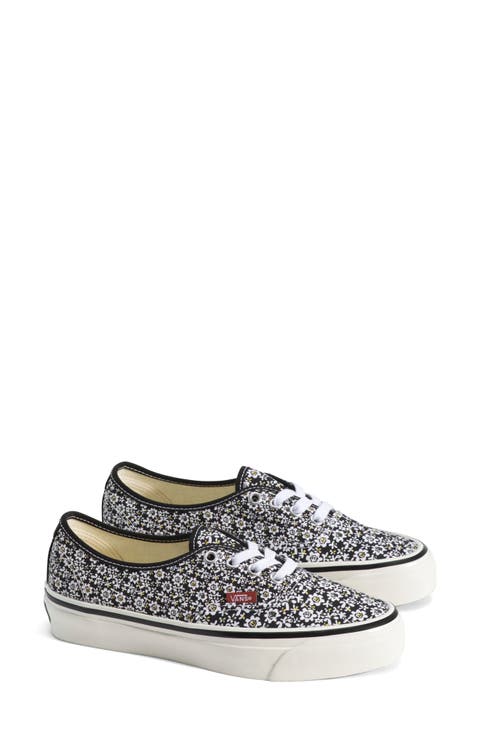 Authentic 44 Sneaker