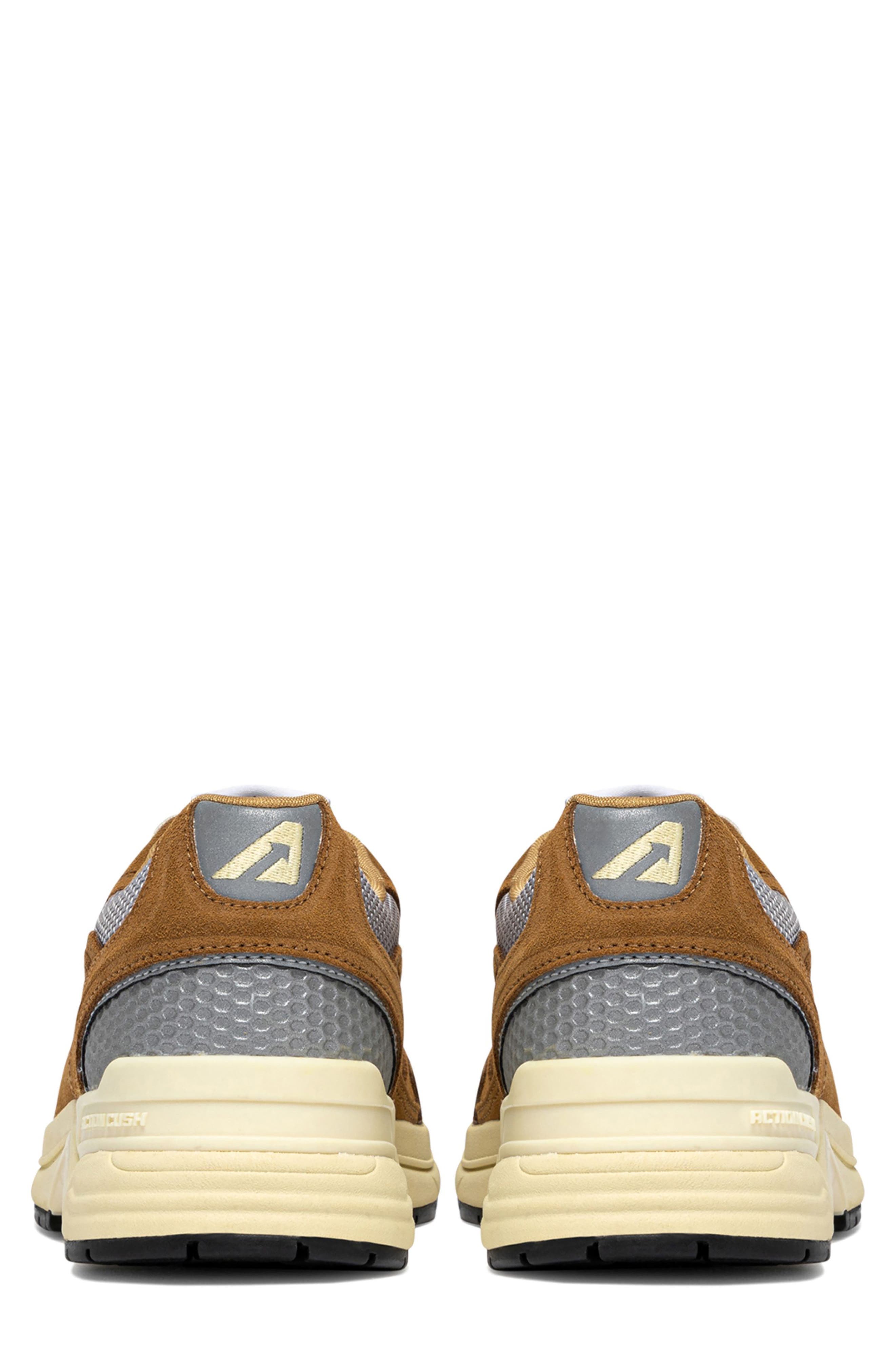 AUTRY Hyperway Low Sneaker, Alternate, color, Cigar/ Silver