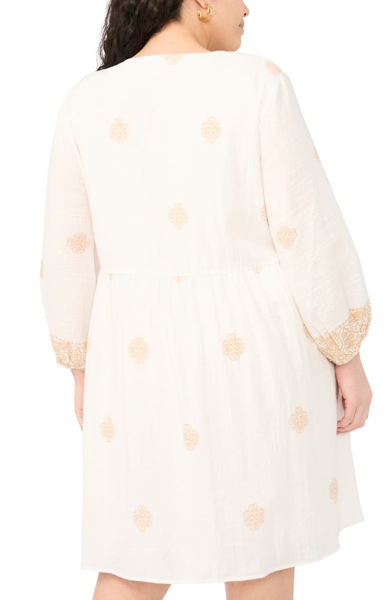 Vince Camuto Medallion Print Split Neck Minidress, Alternate, color, Camel