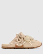 Naked Wolfe Admire Mule