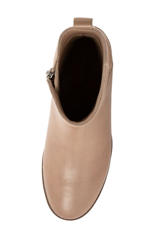 Trotters Wynona Platform Wedge Bootie In Brown