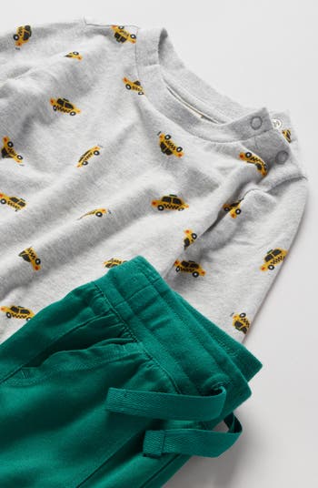 T-Shirt & Joggers Set