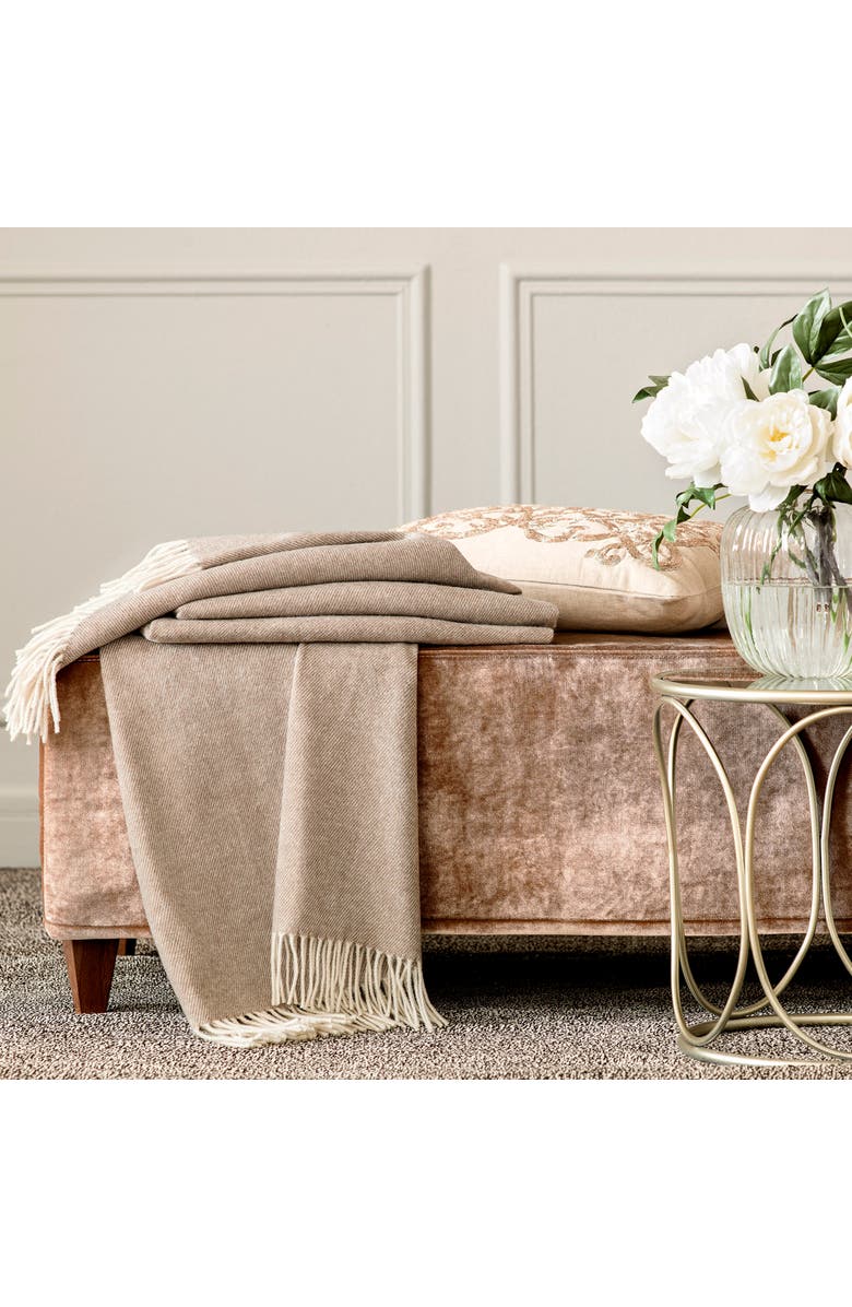 Togas Lindsey throw, Alternate, color, Beige