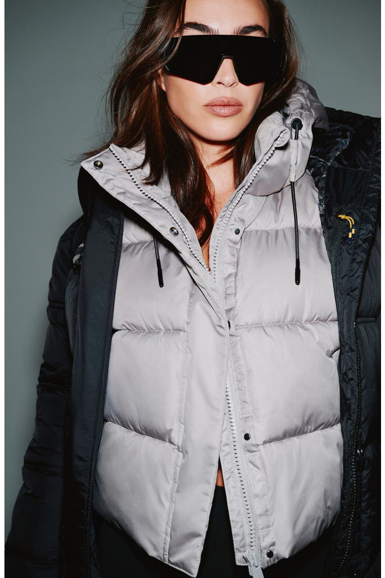 London Waterproof Hooded Vest, Alternate, color, PEBBLE