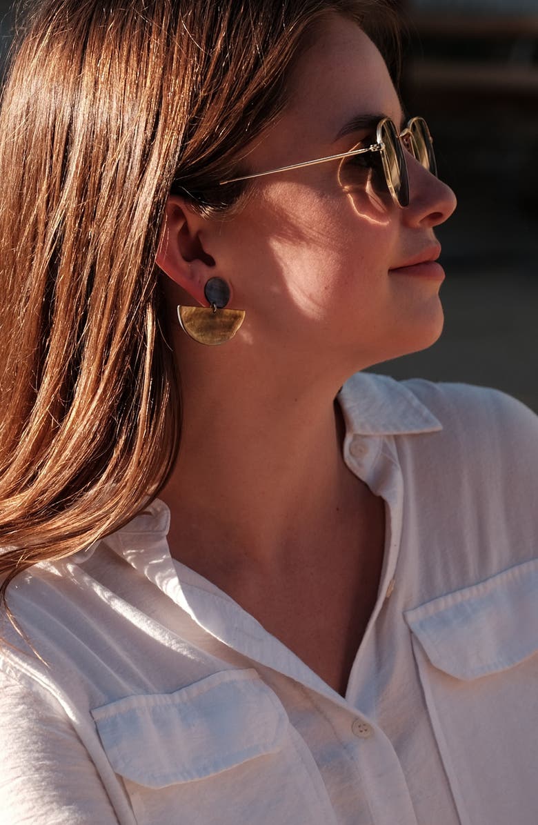 LIKHA Mother-of-Pearl Geometric Coin Stud Earrings, Alternate, color, Black