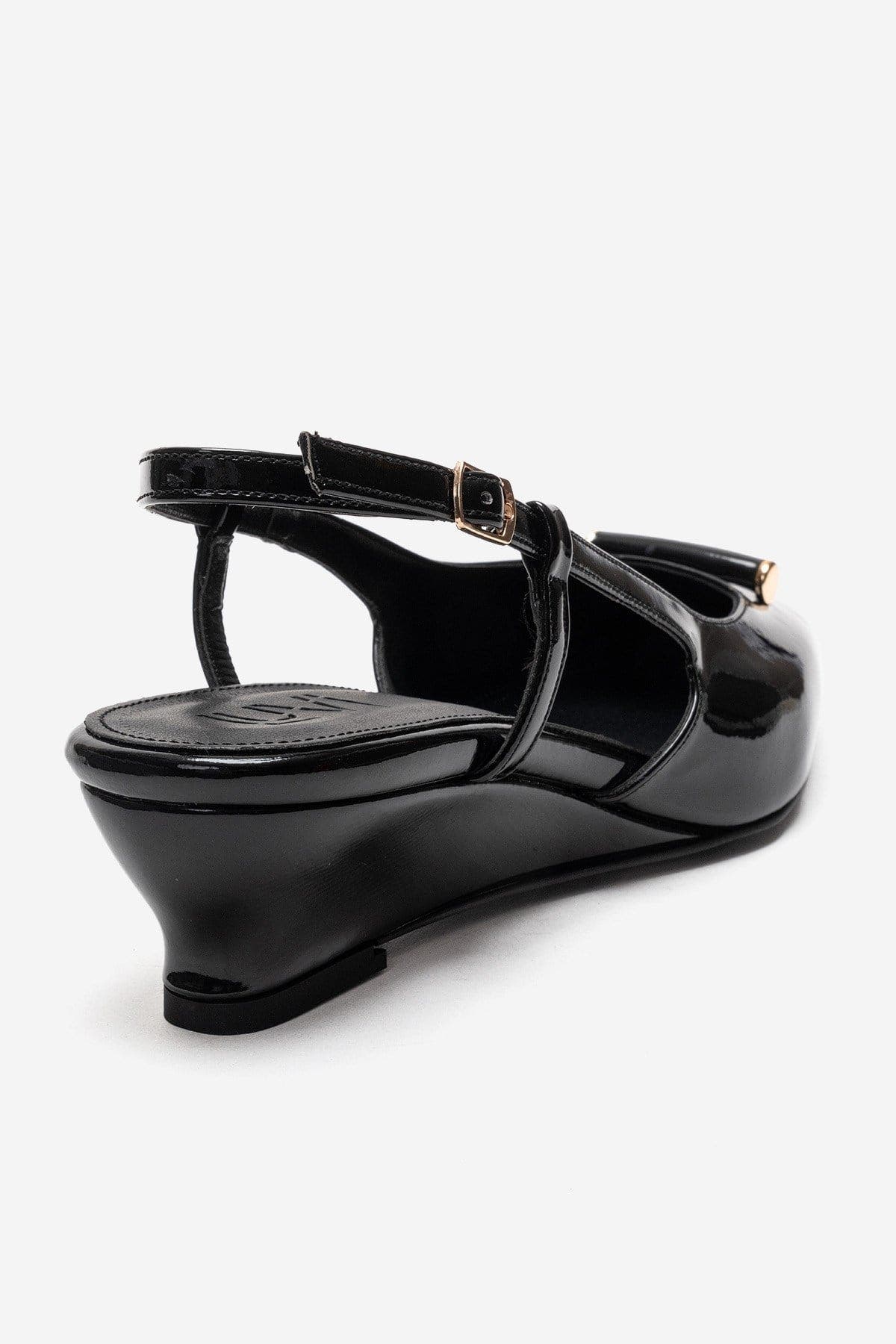 Prologue Shoes Vhea Slingback Pump, Alternate, color, Black