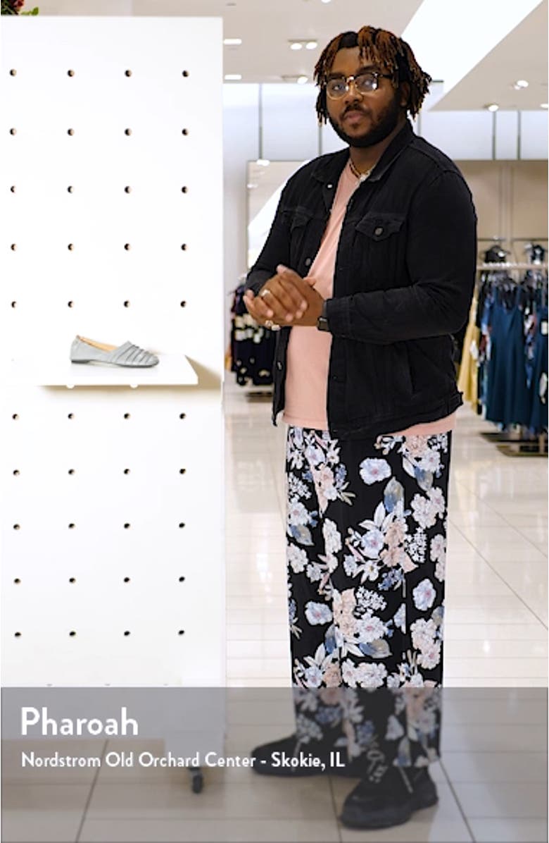 Caro Pleated Flat, sales video thumbnail