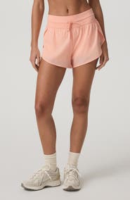 Vuori Daily Speed Pull-On Shorts