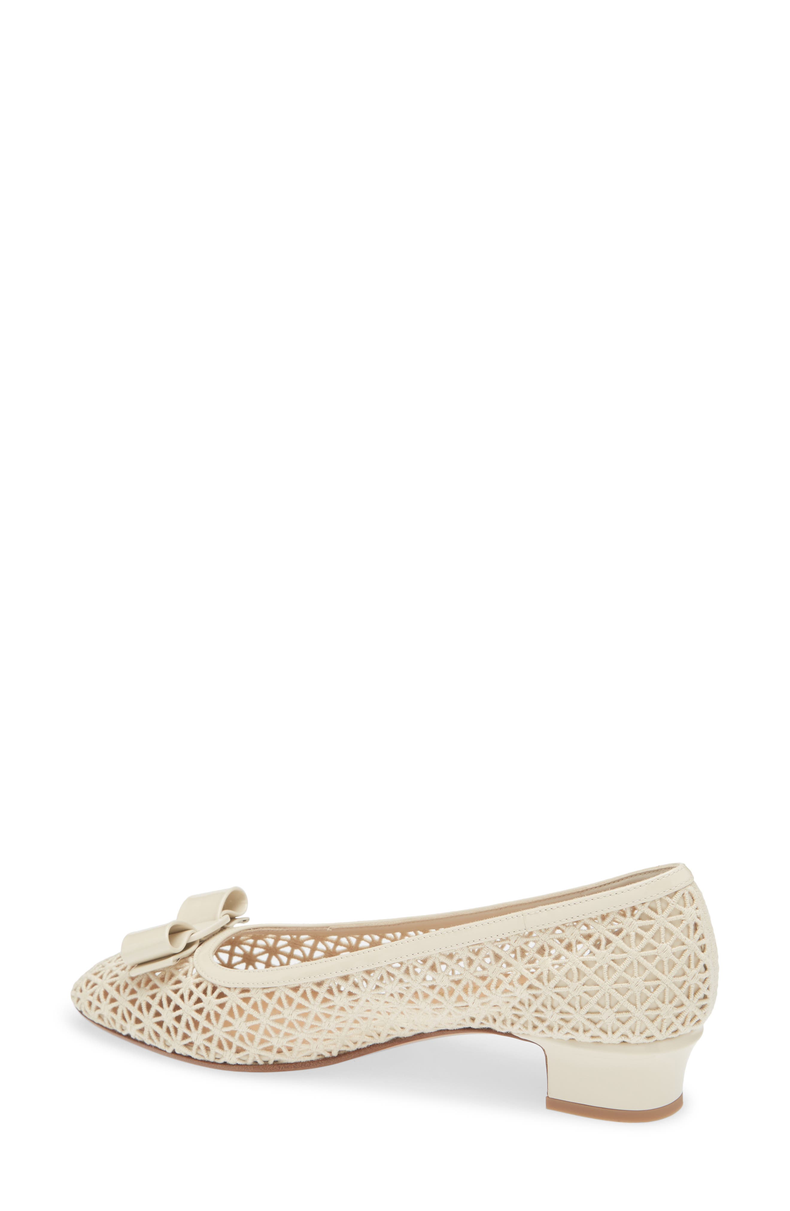 FERRAGAMO Macramé Vara Bow Pump, Alternate, color, Mascarpone Biscotto Mascarpone