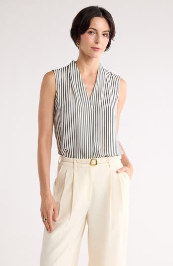 NORDSTROM RACK V-Neck Sleeveless Woven Shell Top in Blue S- Ivory Kealey Stp at Nordstrom Rack, Size X-Small