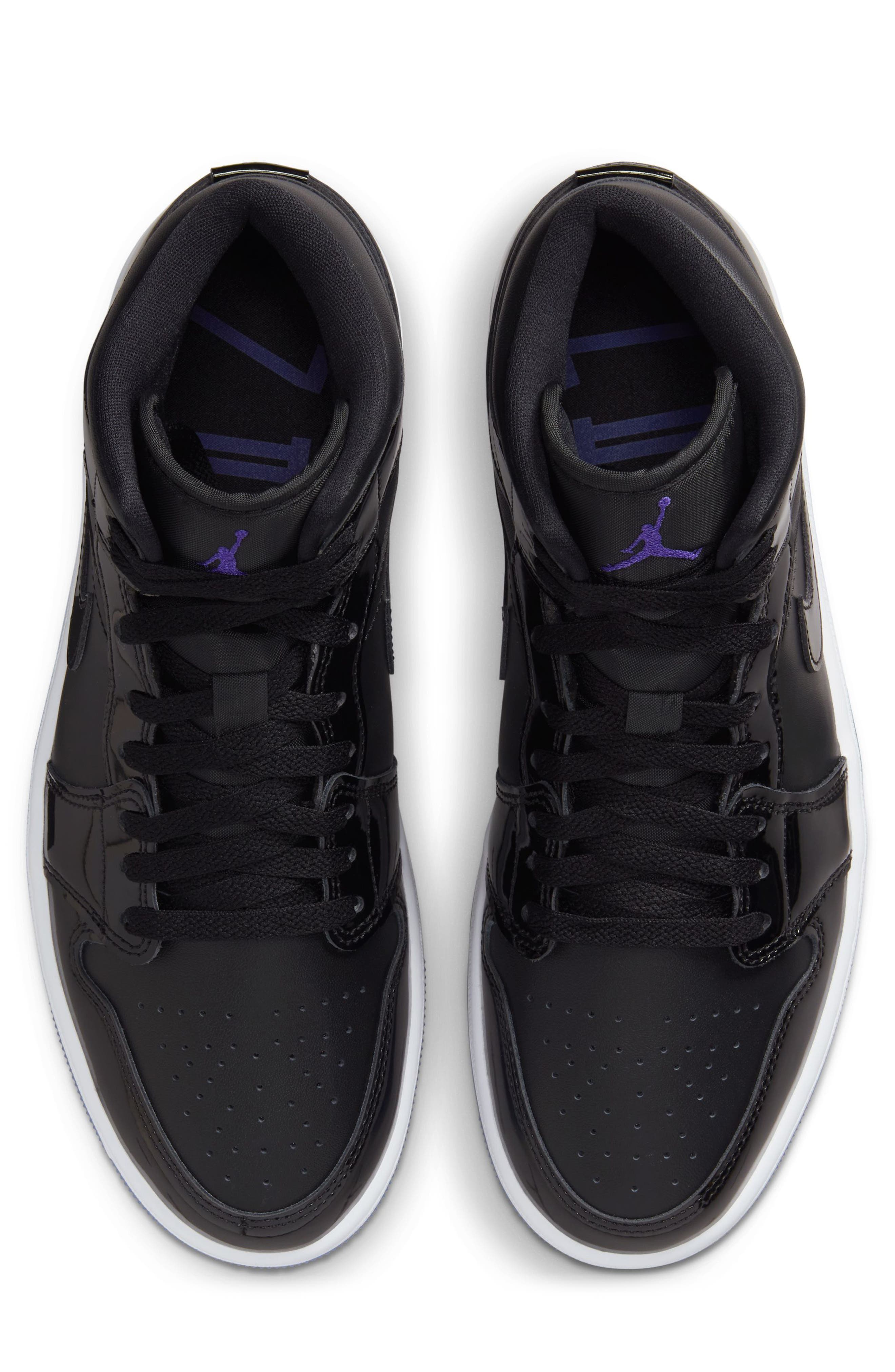 Jordan Air Jordan 1 Mid SE Basketball Sneaker, Alternate, color, 