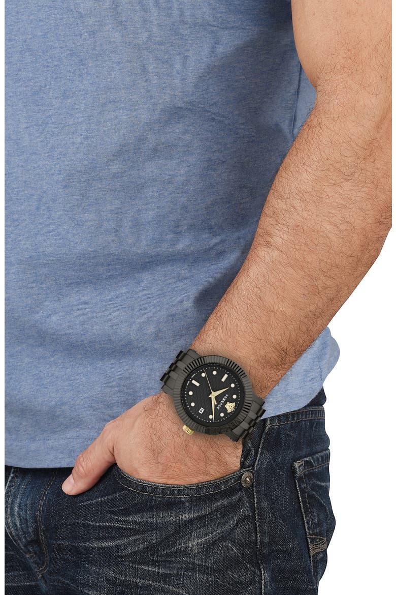 V-Classic Three-Hand Quartz Bracelet Watch, 42mm, Alternate, color, BLACK