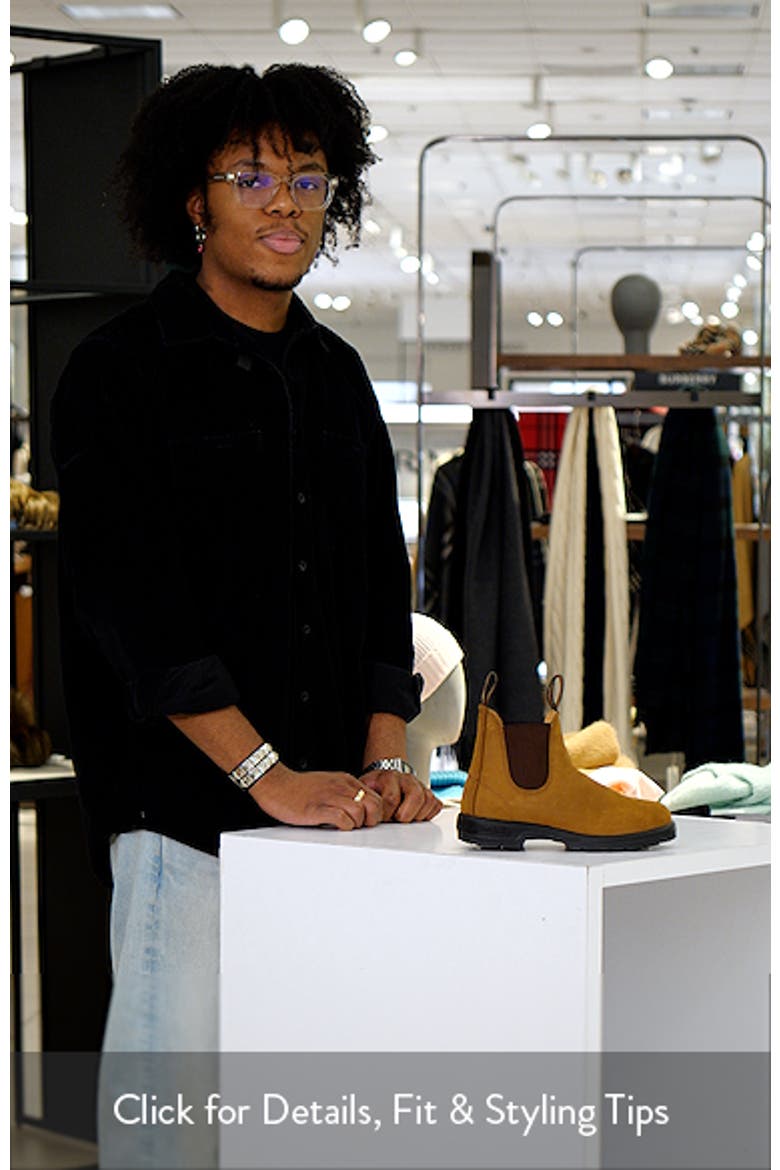 562 Chelsea Boot video