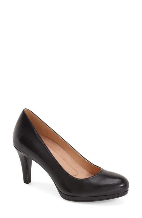 'Michelle' Almond Toe Pump (Women)