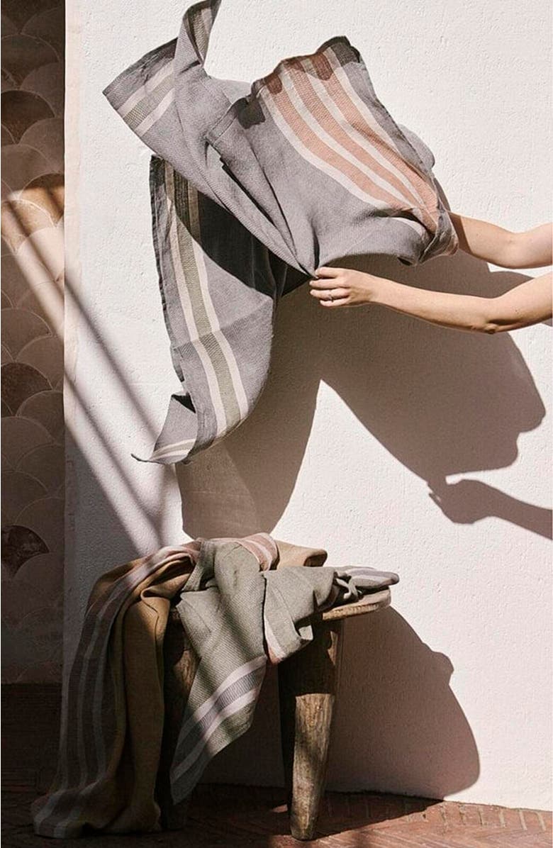 Mungo The Flax Towel, Alternate, color, Graphite