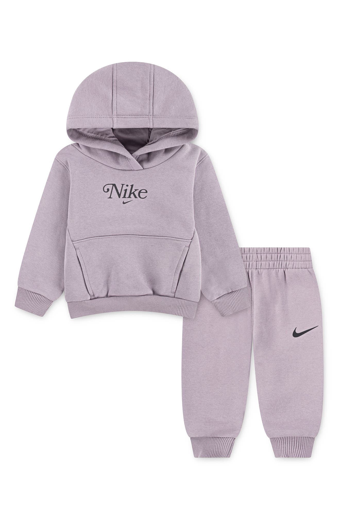 Nike Hoodie & Joggers Set