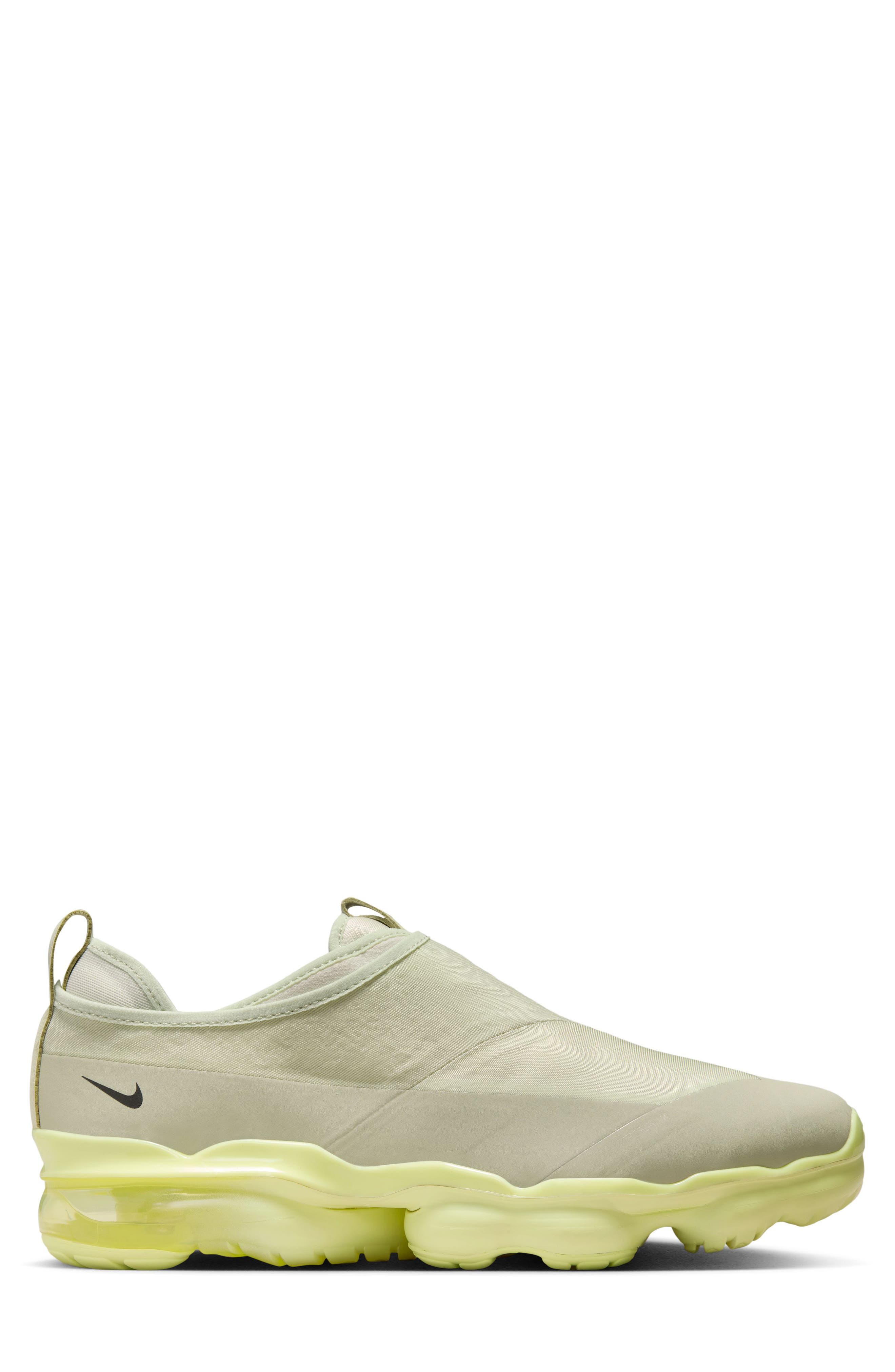 Nike Gender Inclusive Air VaporMax Roam Slip-On Running Shoe