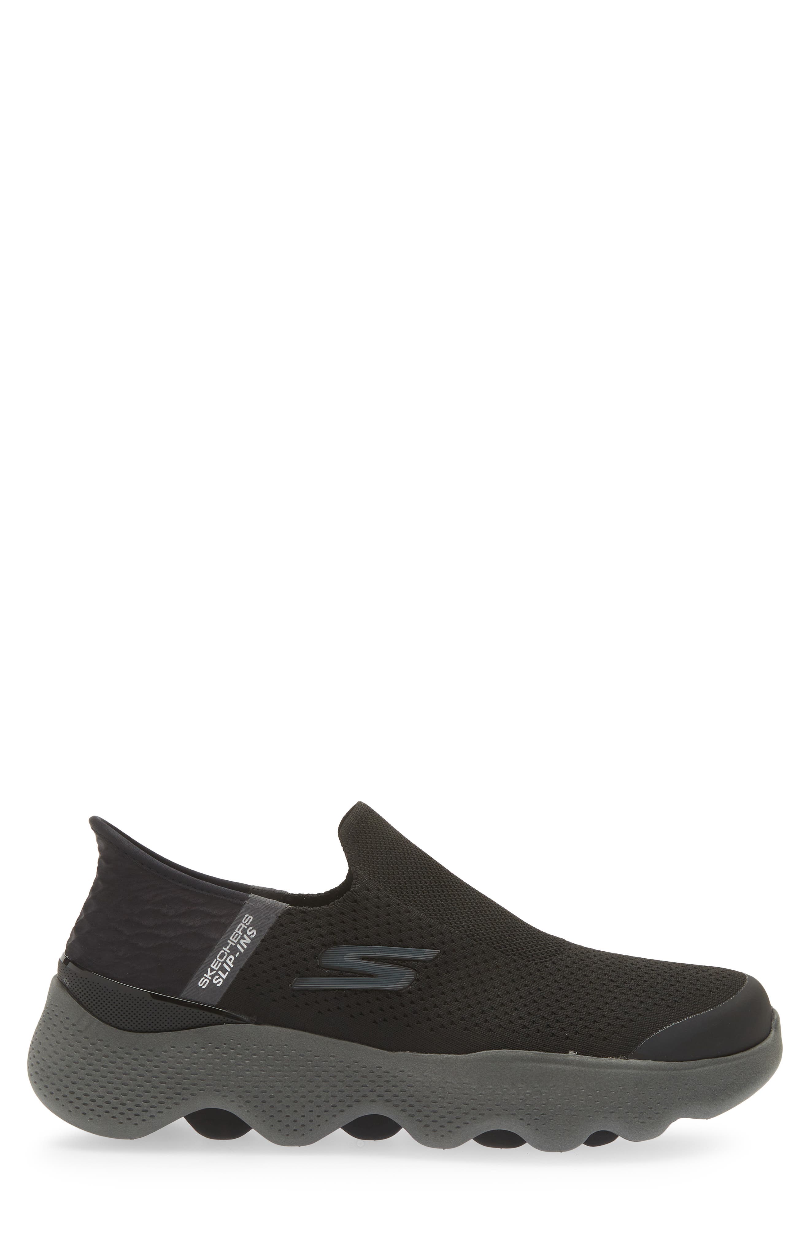 SKECHERS Go Walk Massage Fit Slip-On Shoe, Alternate, color, 