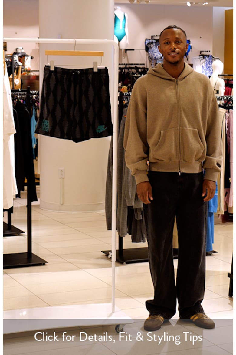 Sportswear Club Mesh Flow Shorts video