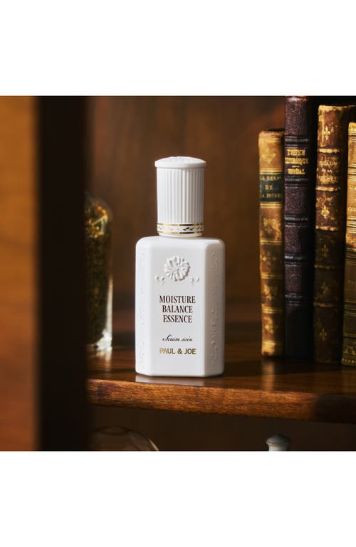 Paul & Joe Moisture Balance Essence In White