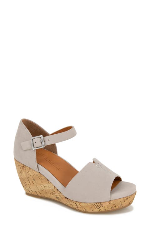 Vera Wedge Sandal (Women)