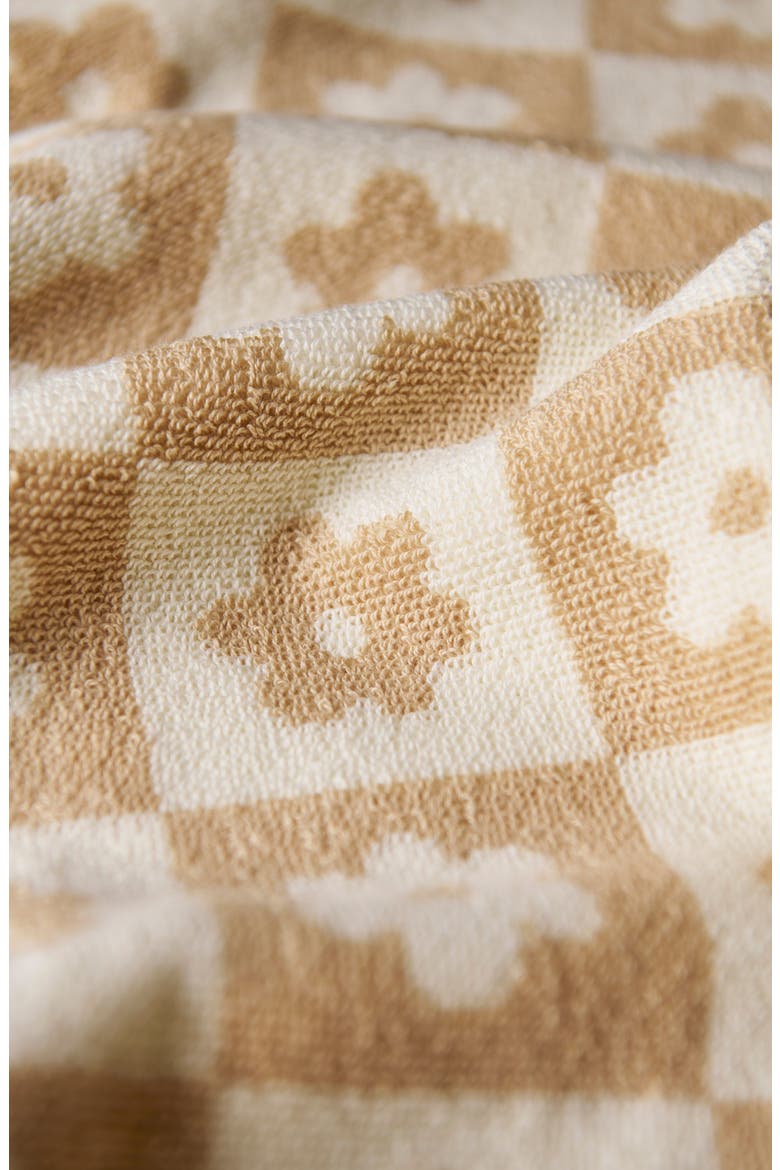 Gigi Bath Towel, Alternate, color, SANDSTONE