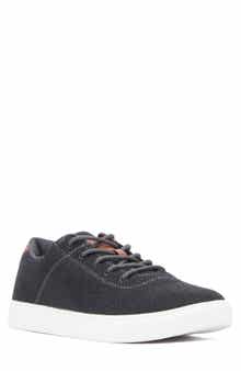 RESERVE FOOTWEAR Oliver Low Top Sneaker