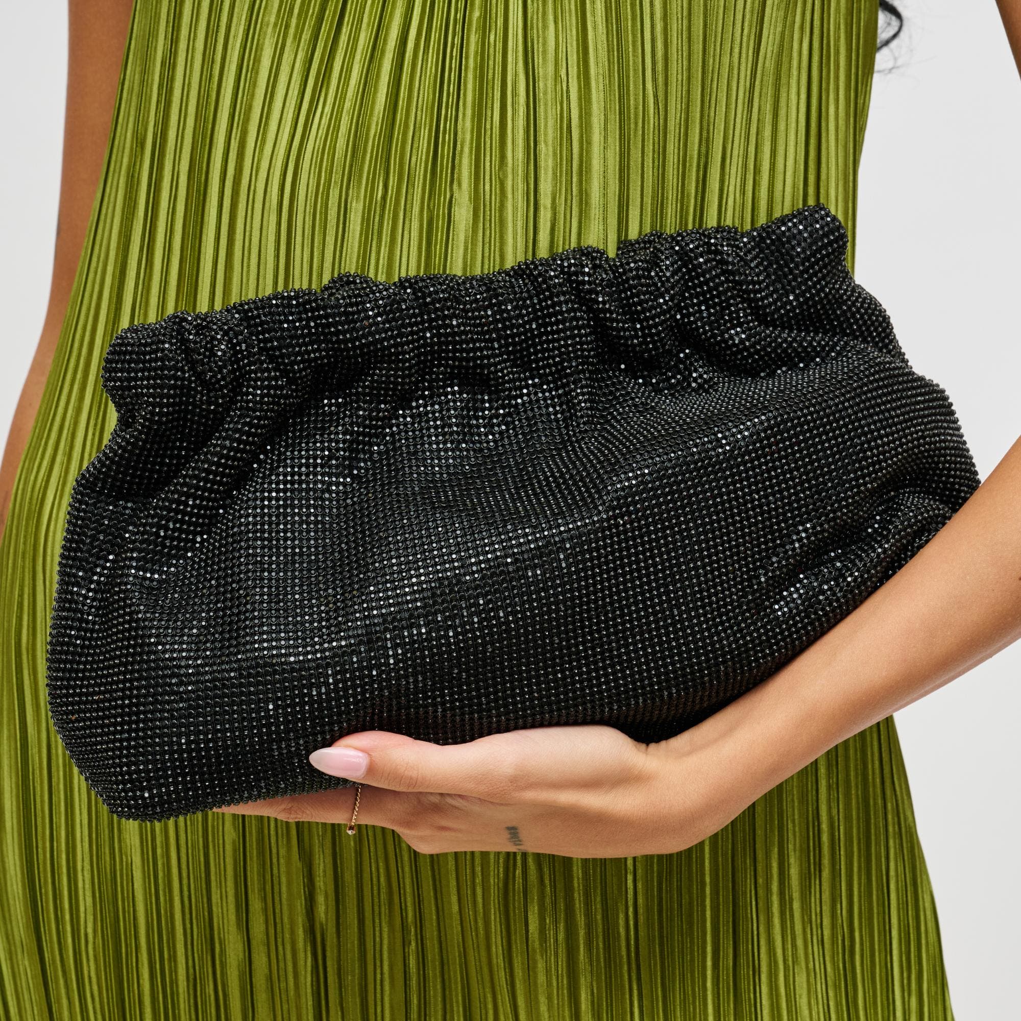 URBAN EXPRESSIONS HANDBAGS Hazel Clutch, Main, color, Black