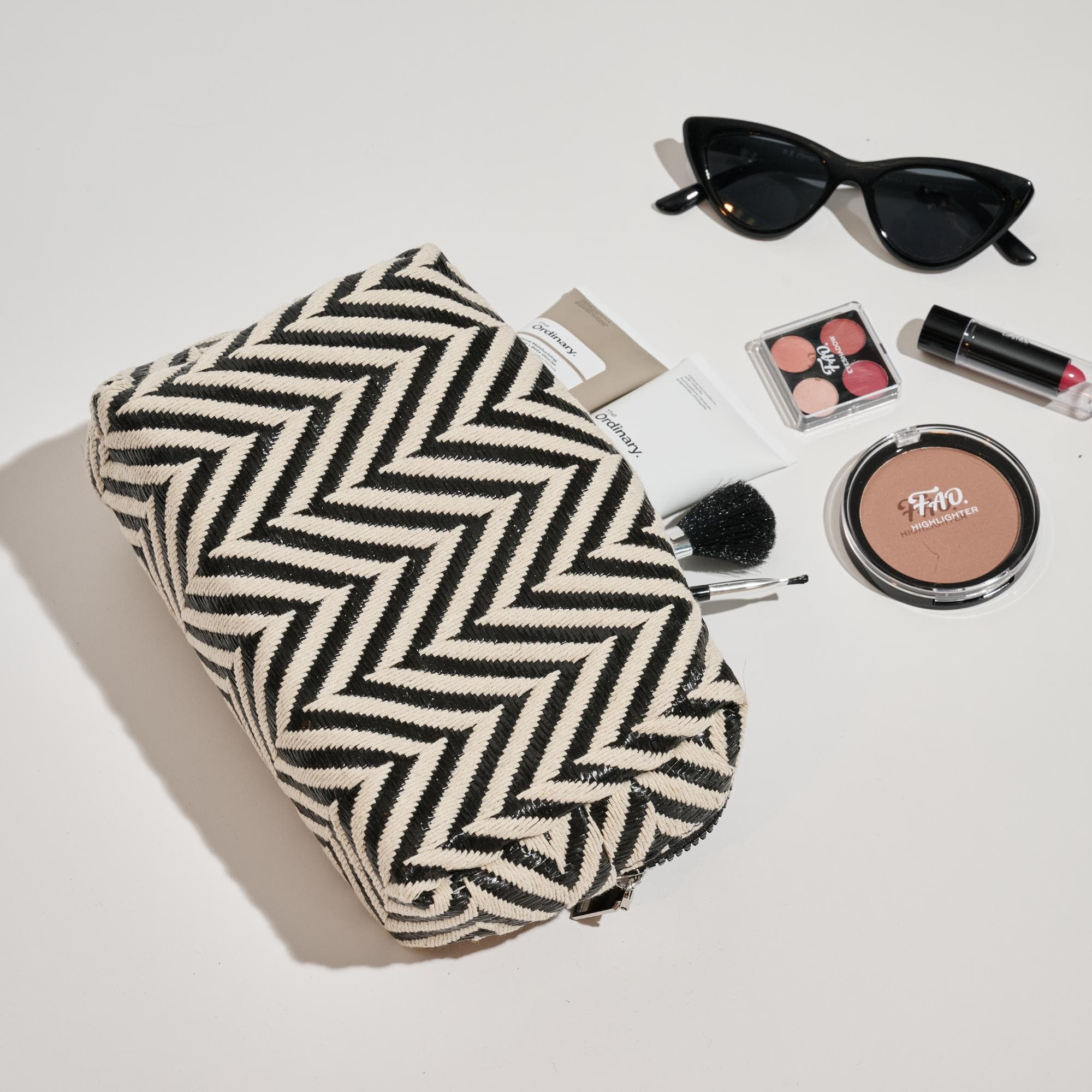 URBAN EXPRESSIONS HANDBAGS Chevron Chic Cosmetic & Travel Organizer Pouch, Main, color, Black White