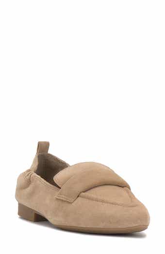 Vince Camuto Azur Flat