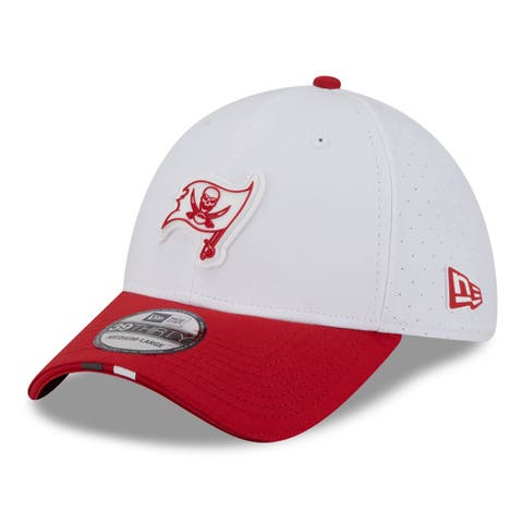 Men's New Era  White/Red Tampa Bay Buccaneers 2025 NFL Training Camp 39THIRTY Flex Hat