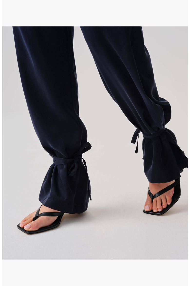Valerie Pant, Alternate, color, Navy