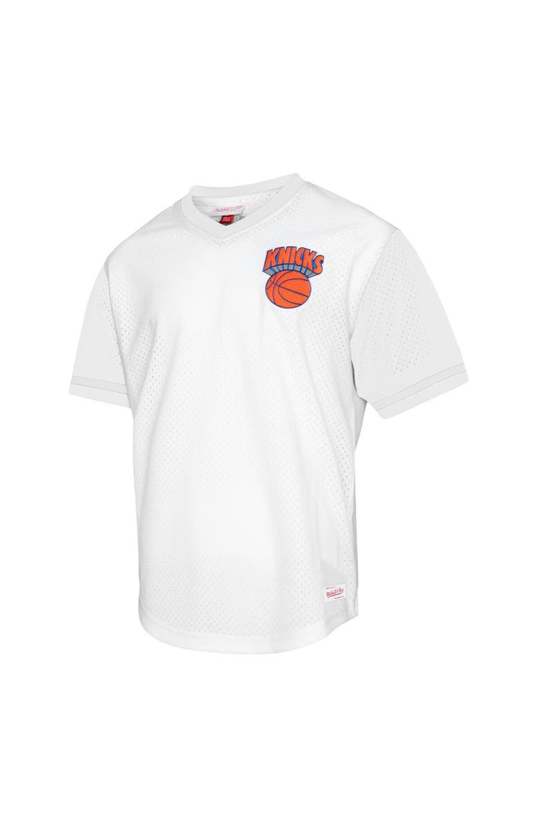 Mitchell & Ness Men's Mitchell & Ness White New York Knicks Hardwood Classics Batting Practice Mesh Jersey T-Shirt, Alternate, color, White