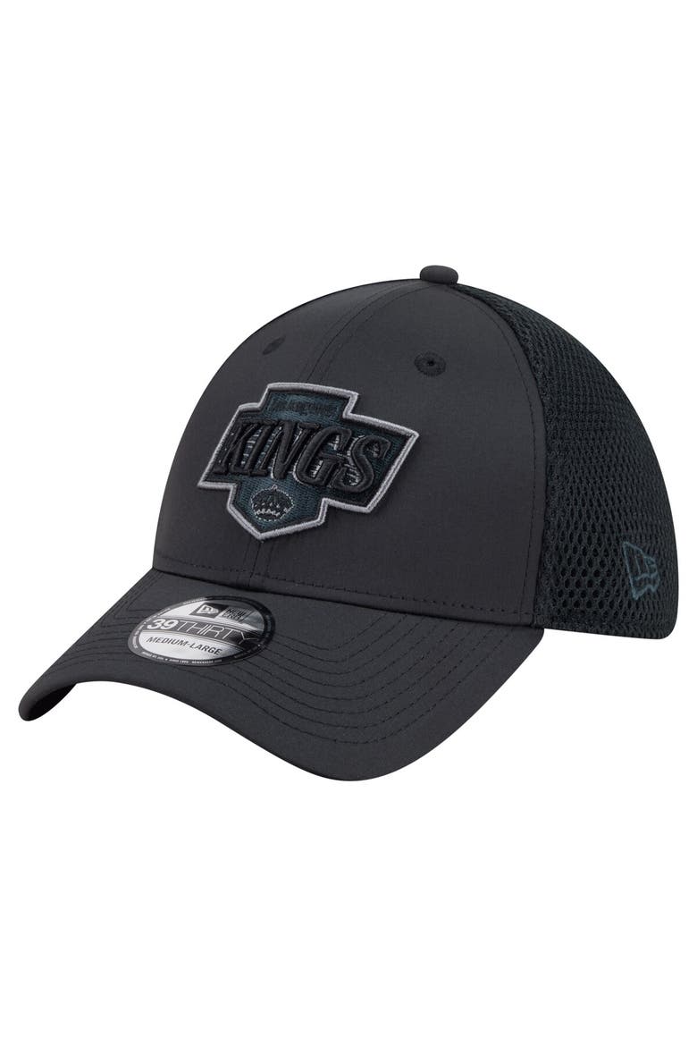 Men's New Era  Black Los Angeles Kings Blackout 39THIRTY Flex Fit Hat, Main, color, Black