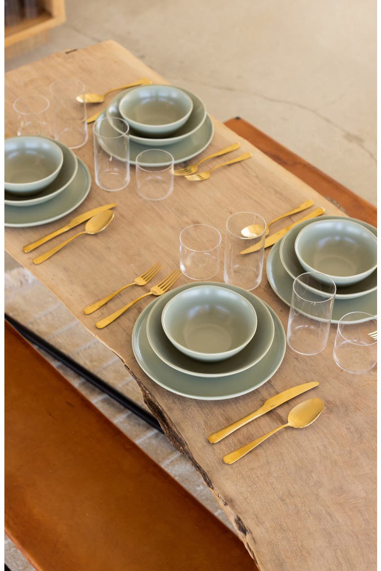 The Dinner Set of 4 Plates, Alternate, color, BEACHGRASS GREEN