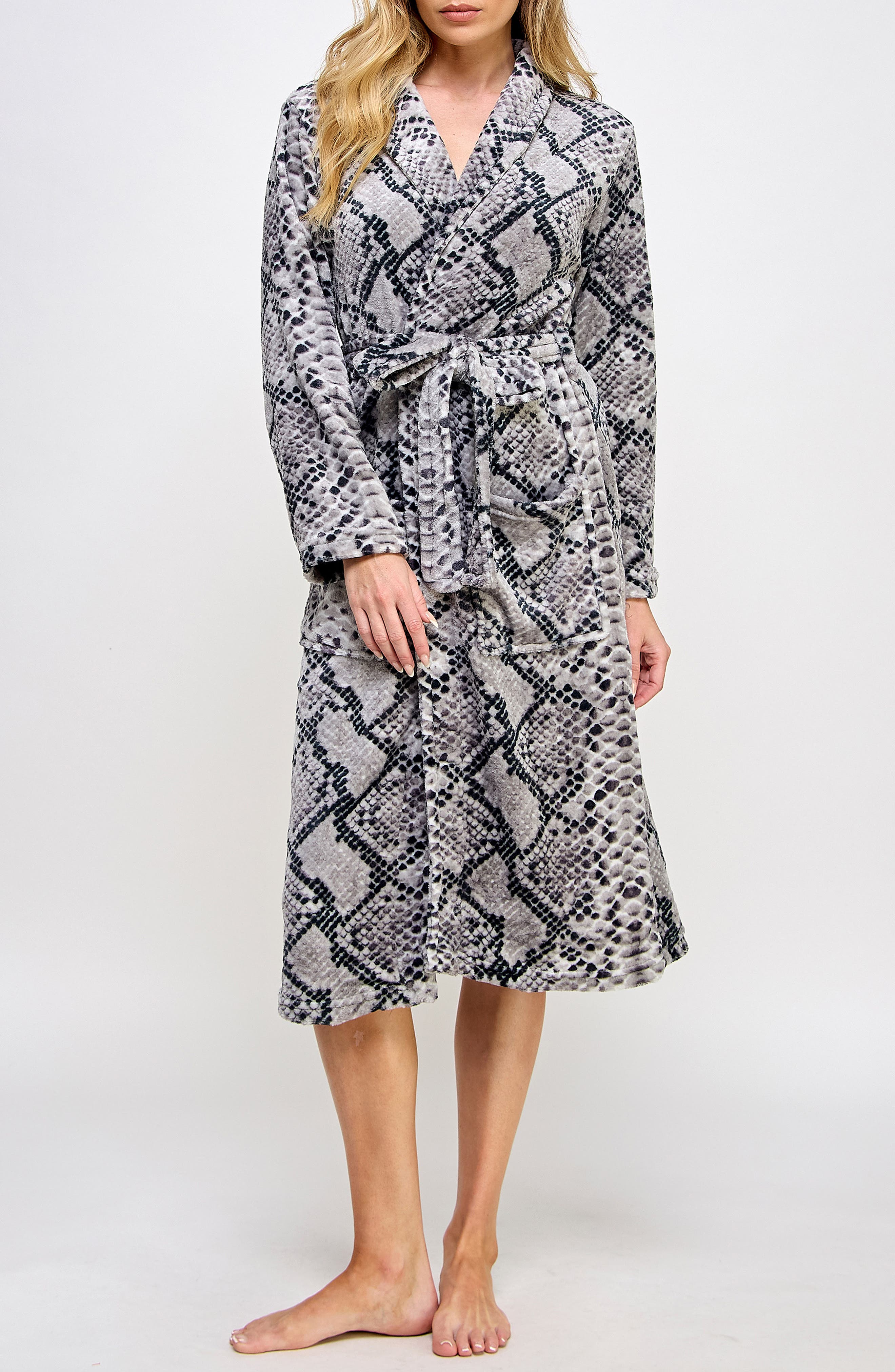 Payton Robe