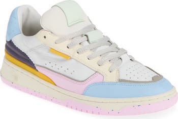 Paris Low Top Sneaker
