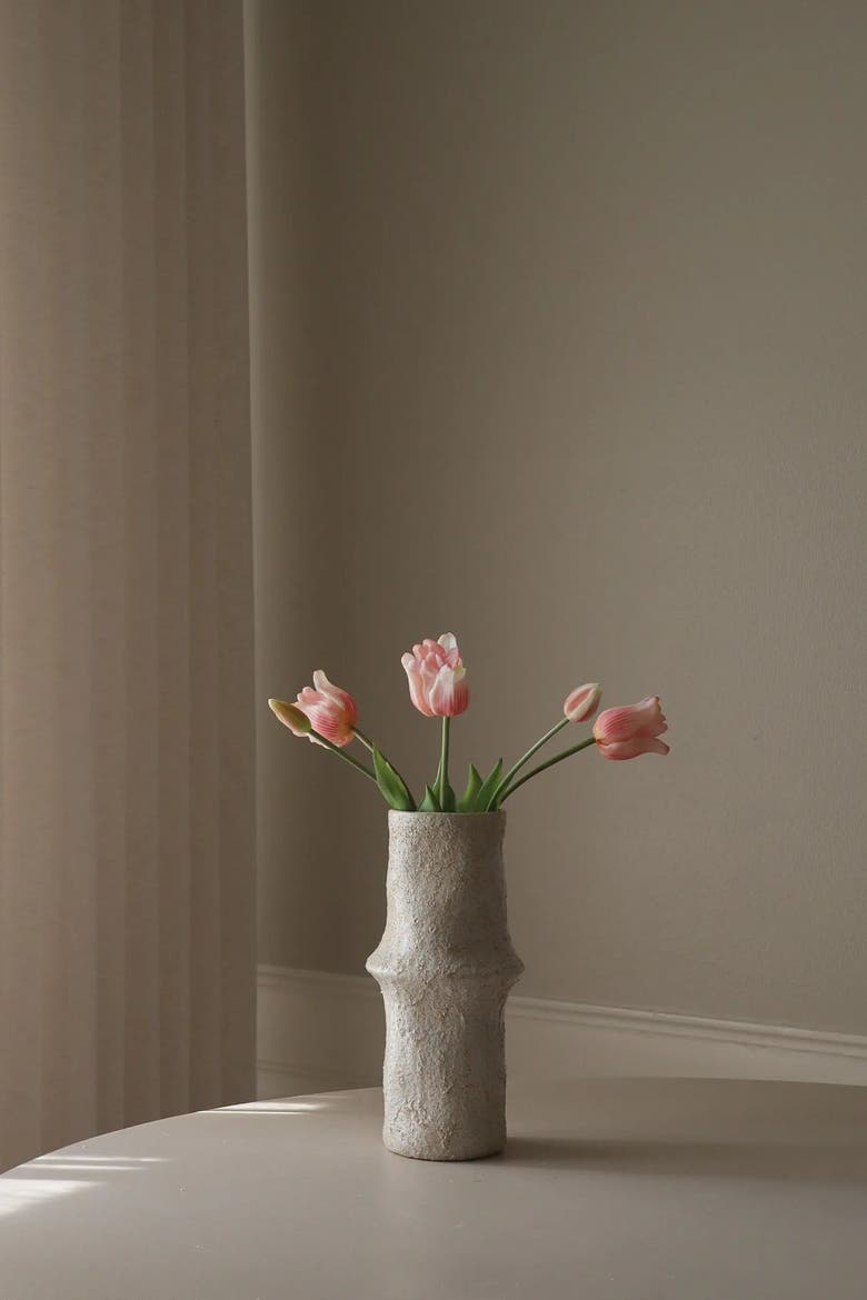 Light Pink Triumph Tulips, Alternate, color, Light Pink