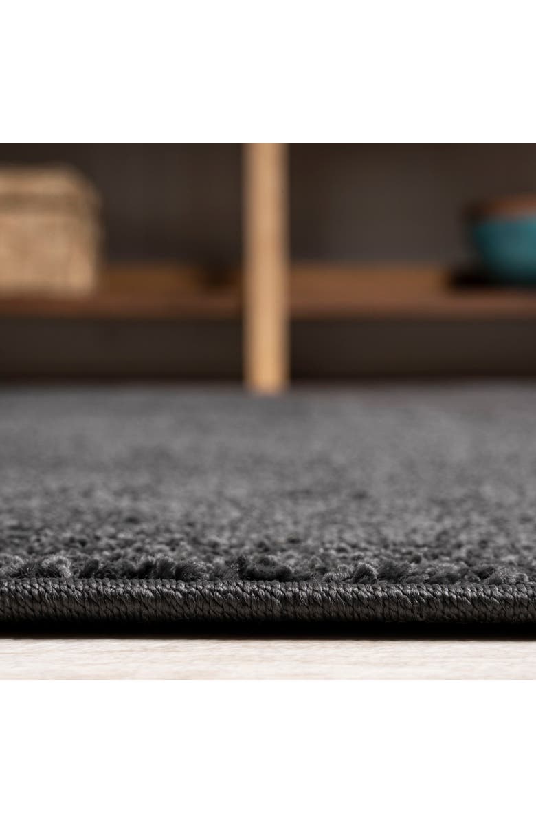 JONATHAN Y Haze Solid Low-Pile Area Rug, Alternate, color, Black