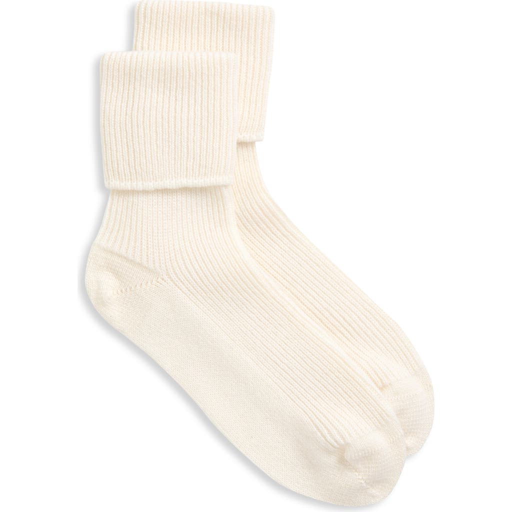 Johnstons Of Elgin Cashmere Travel Socks In Neutral