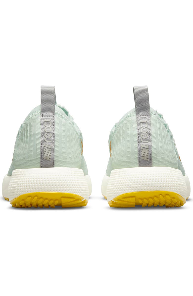 Nike Escape Run Flyknit Running Shoe, Alternate, color, Barely Green/ Football Grey