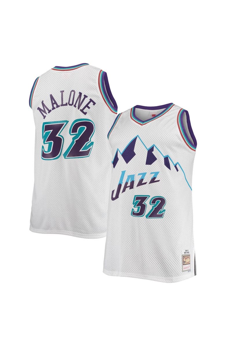 Mitchell & Ness Men's Mitchell & Ness Karl Malone White Utah Jazz 1996/97 Big & Tall Hardwood Classics Swingman Jersey, Alternate, color, White