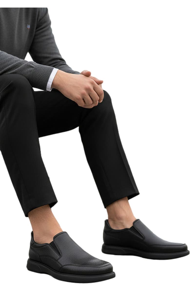 Marc Joseph New York Chicago Road Hands-Free Slip On Technology Loafers, Alternate, color, Black Grainy Leather