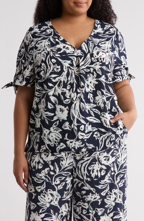 V-Neck Tie Short Sleeve Top (Plus)