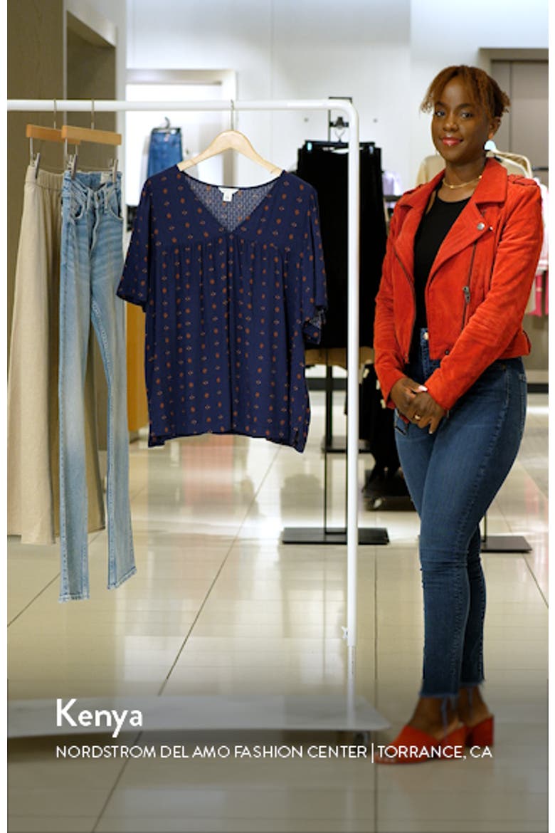 Print V-Neck Gauze Top video